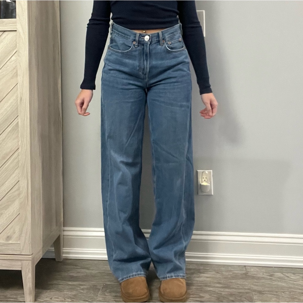 American Eagle wide leg jeans, size 4 long, never worn